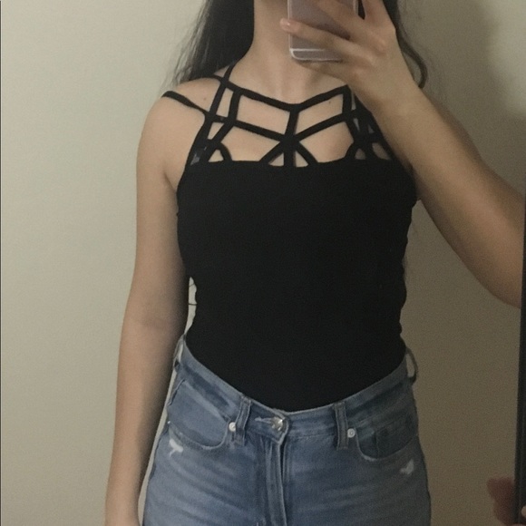 Black Strappy Tank Top - Picture 2 of 4